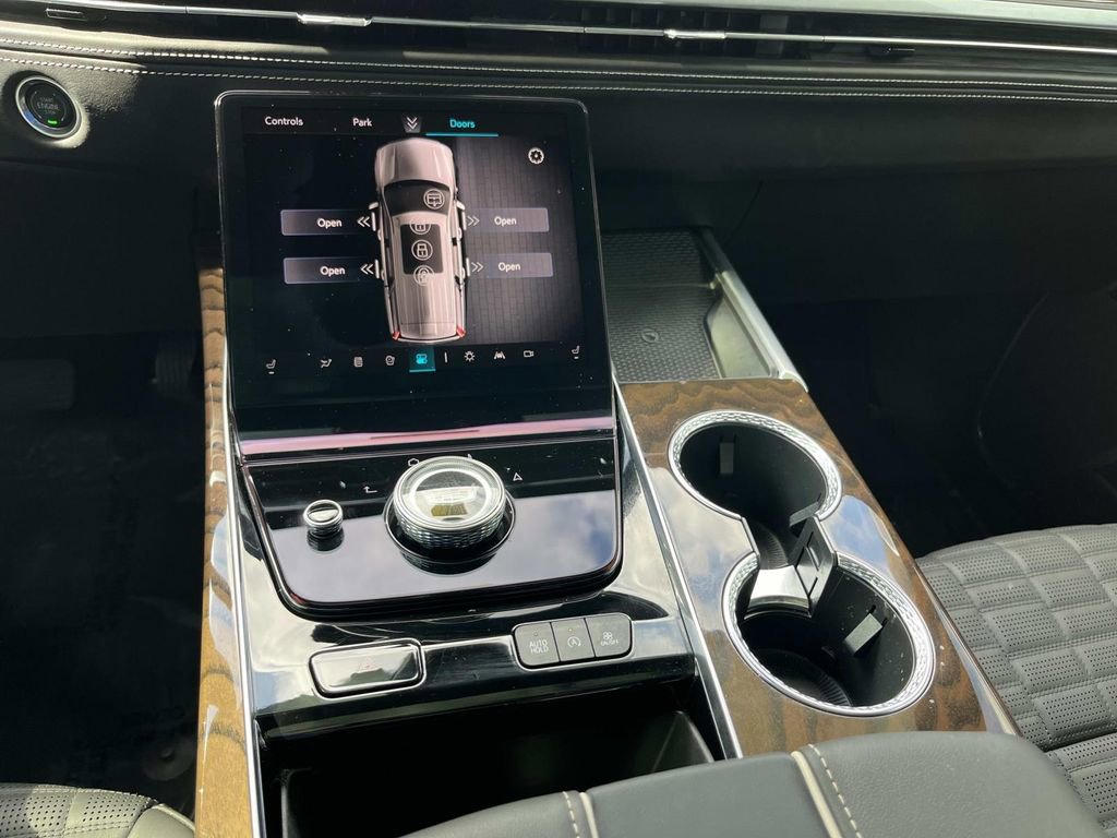 Certified 2025 Cadillac Escalade Sport Platinum image 36