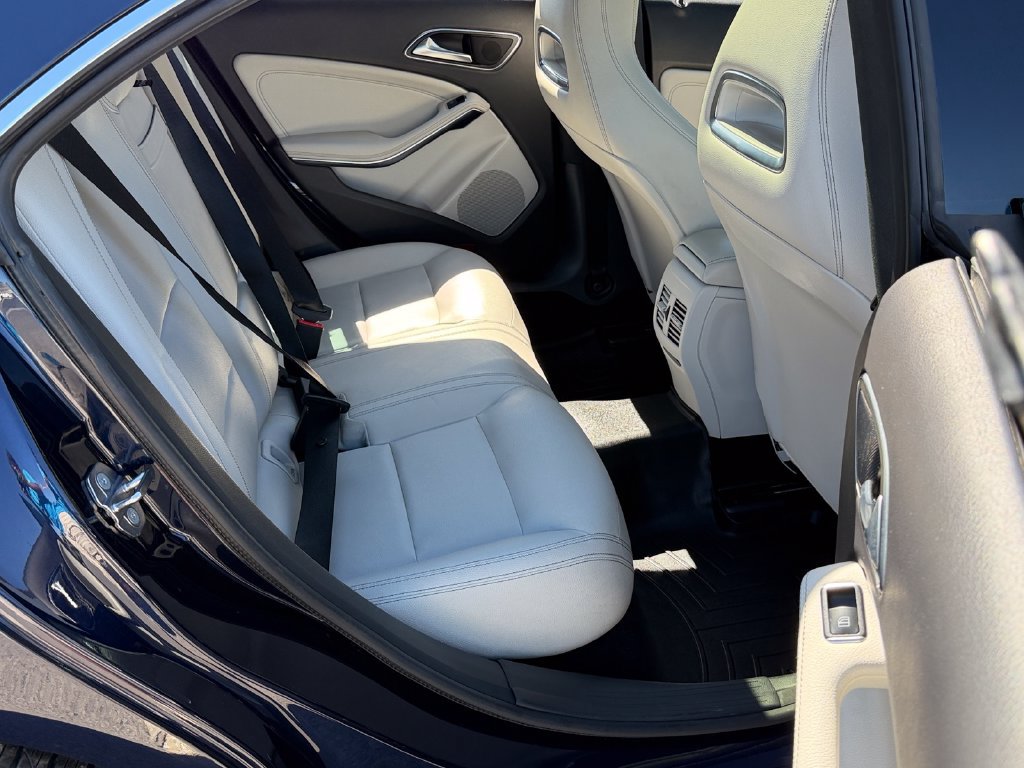 Used 2019 Mercedes-Benz CLA 250 image 22