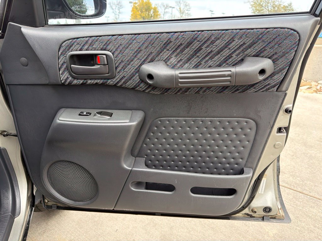 Used 1999 Toyota RAV4 4WD 4-Door image 26