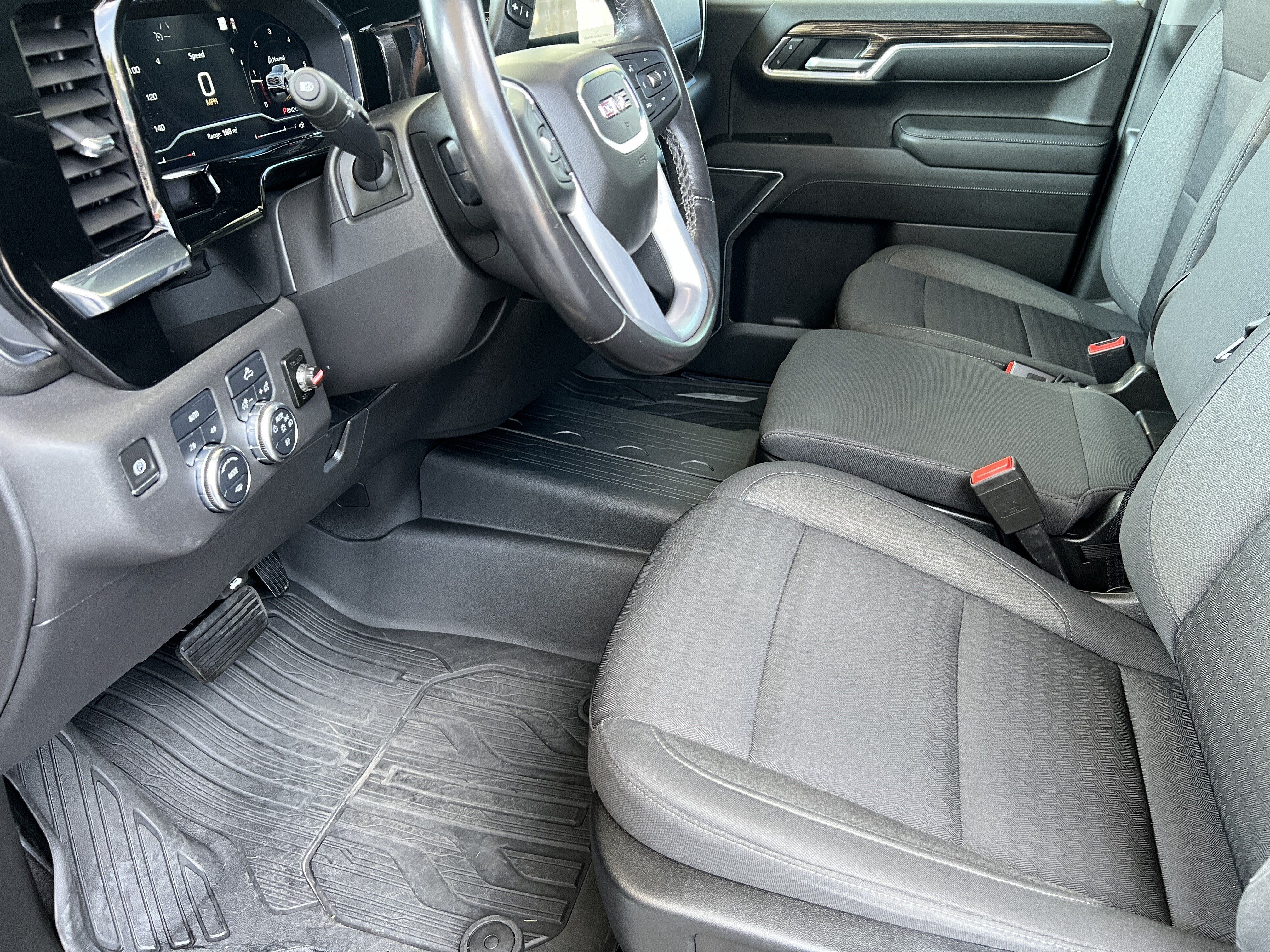 Used 2022 GMC Sierra 1500 Elevation w/ LPO, Elevation Black Package AWD/4WD image 14