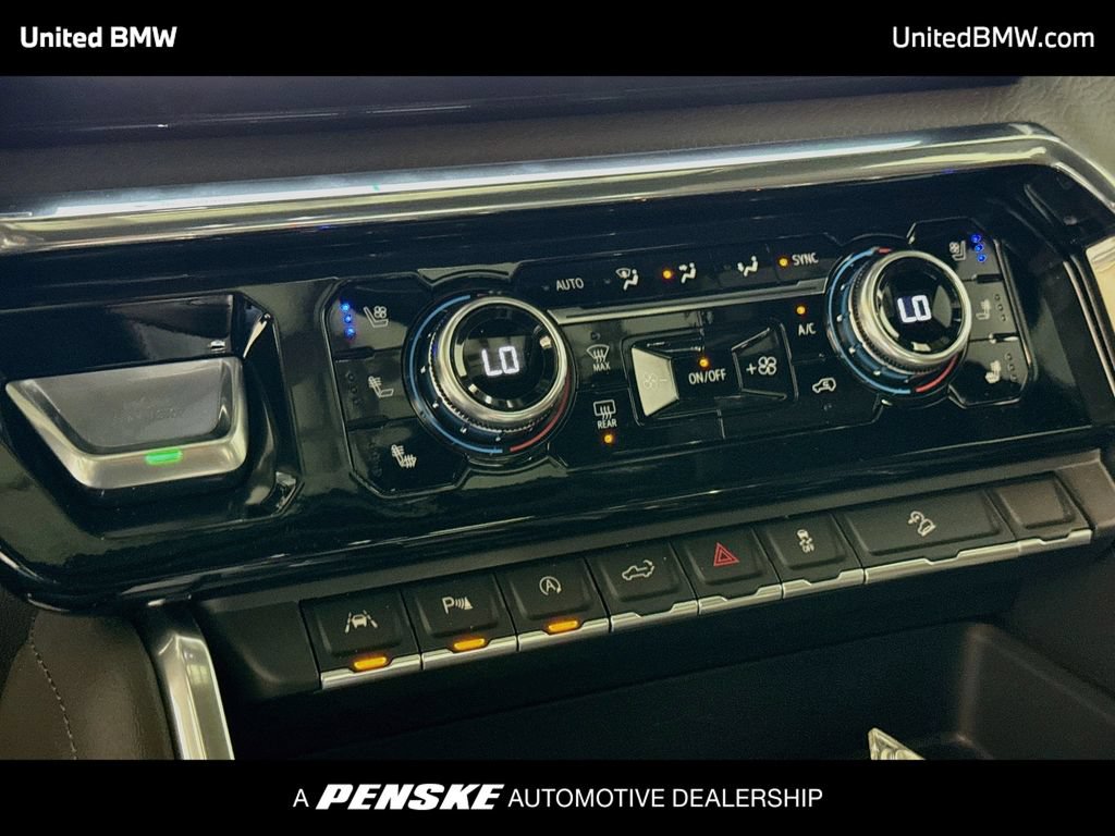 Used 2025 GMC Sierra 1500 Denali AWD/4WD image 18