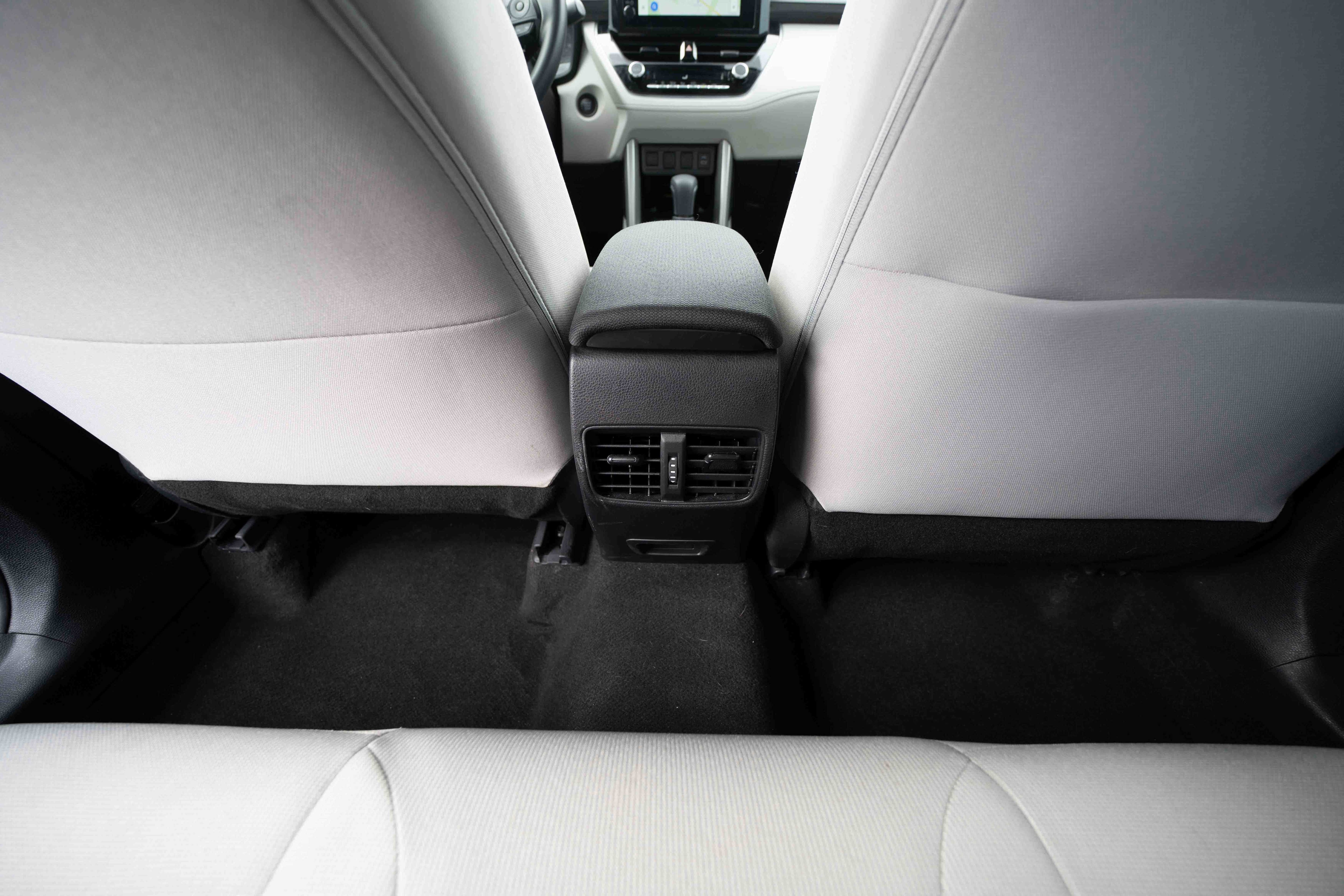 Used 2024 Toyota Corolla Cross LE image 22