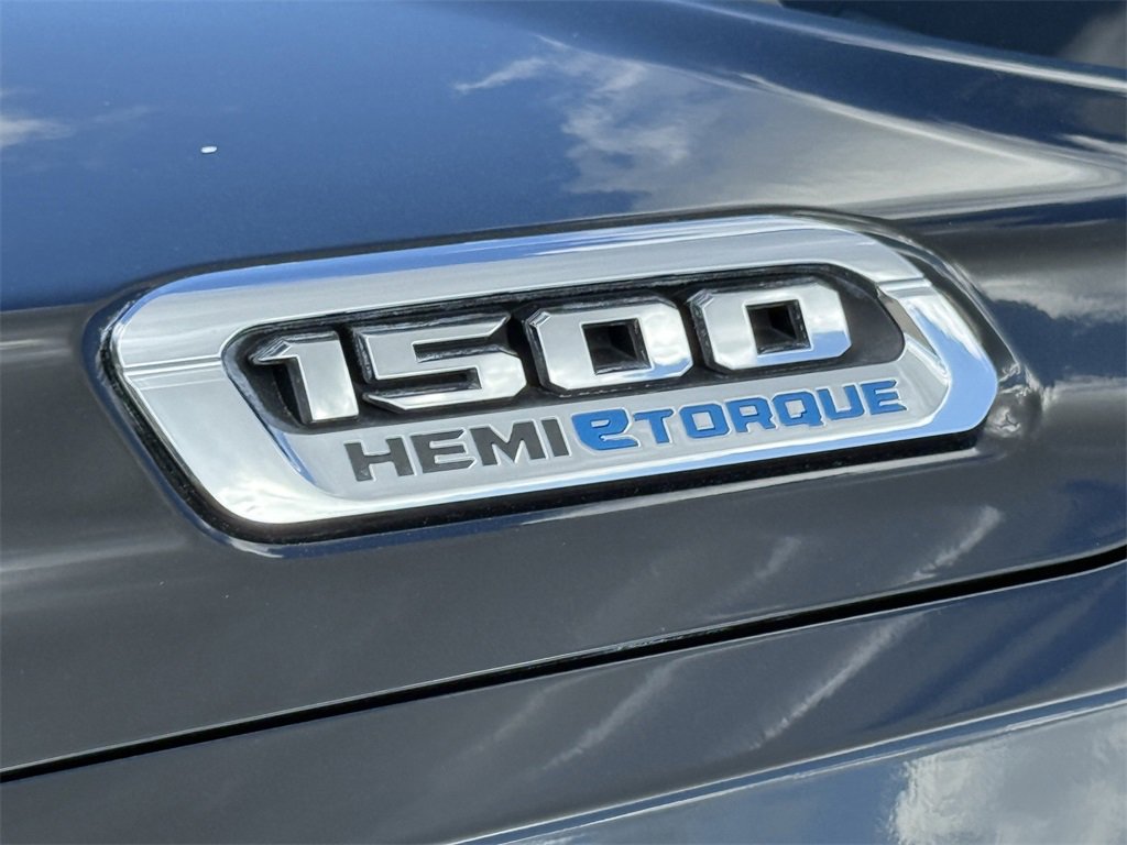 Used 2022 RAM 1500 Limited w/ Body Color Bumper Group image 9