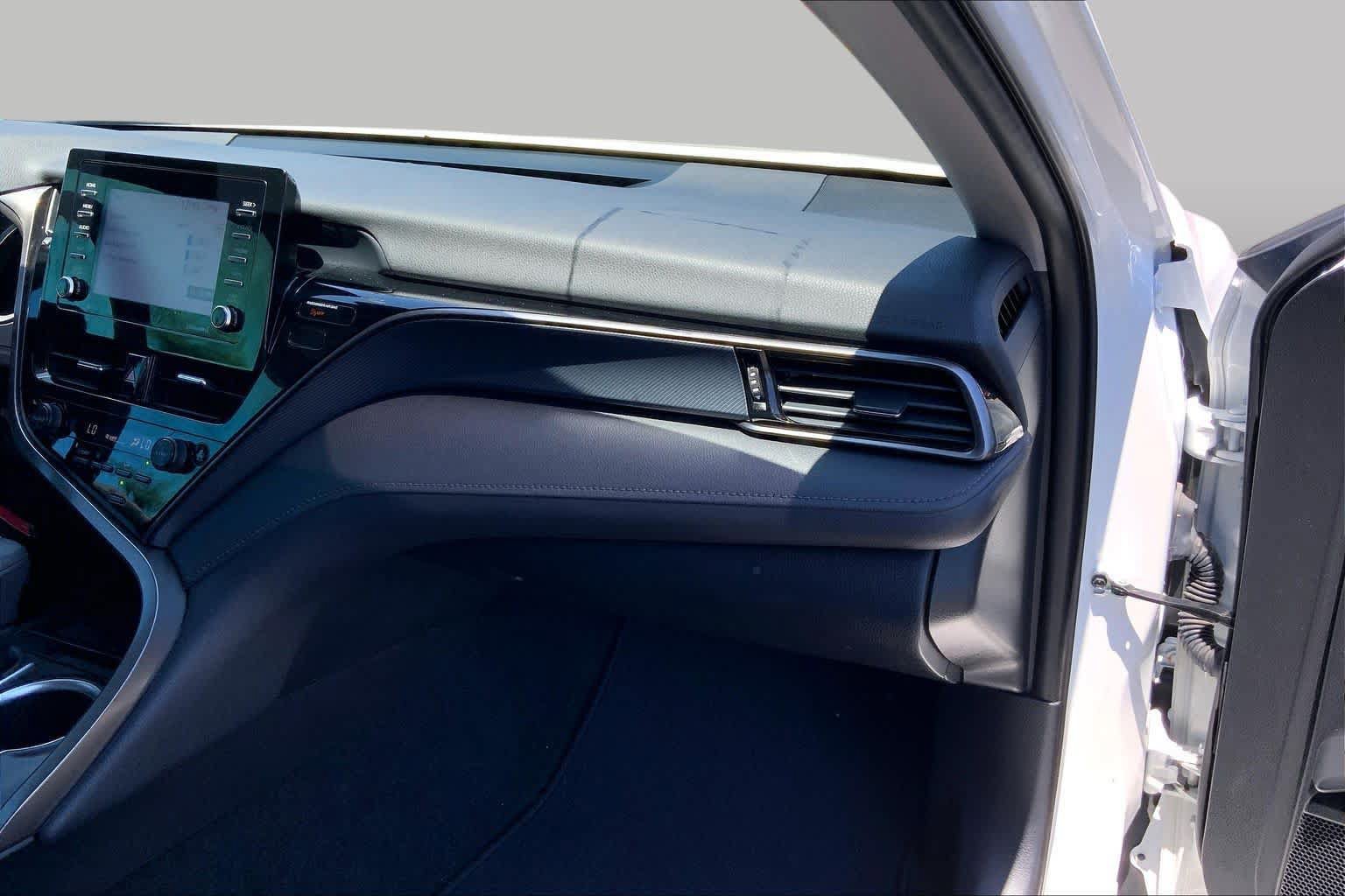 Certified 2022 Toyota Camry LE w/ Carpet Mat Package (TMS) FWD image 18