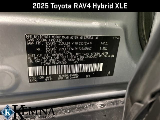 Used 2025 Toyota RAV4 XLE image 29