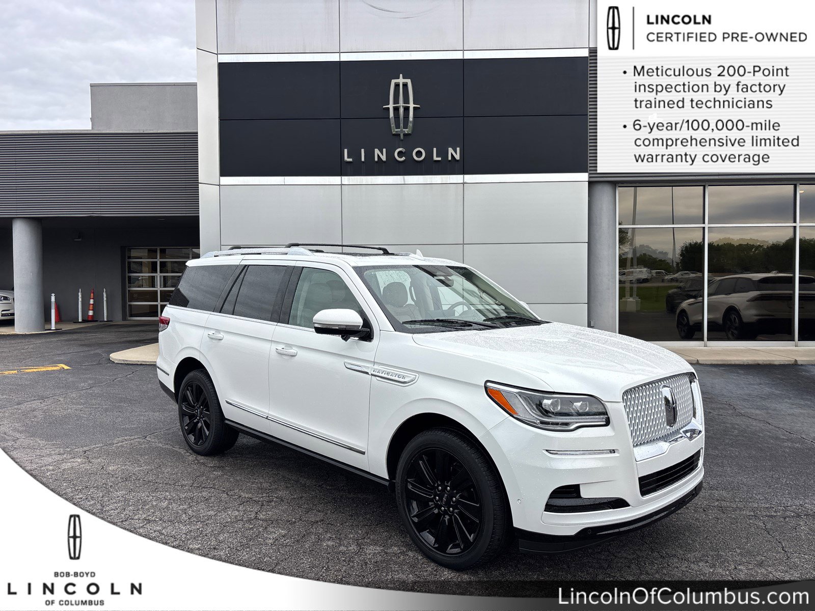 Certified 2023 Lincoln Navigator Reserve AWD/4WD image 1