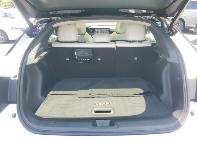 Certified 2026 Nissan Leaf Platinum+ w/ Floor Mat Package (Platinum+) FWD image 7