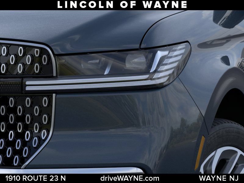 New 2026 Lincoln Navigator Reserve AWD/4WD image 19