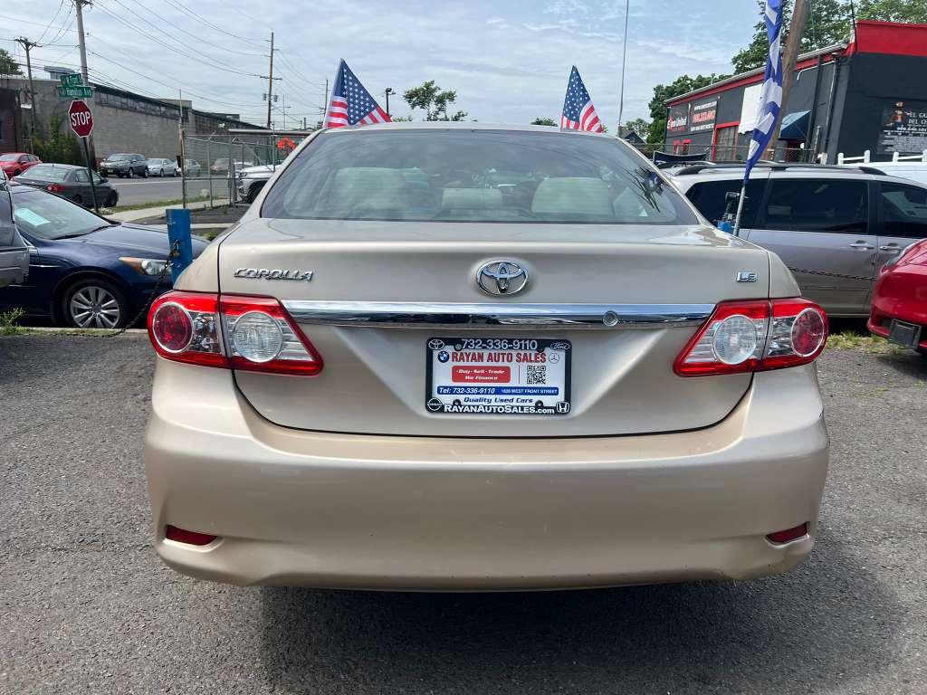 Used 2012 Toyota Corolla LE FWD image 9