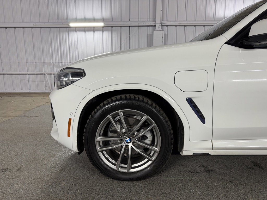 Used 2021 BMW X3 xDrive30e w/ Executive Package image 19