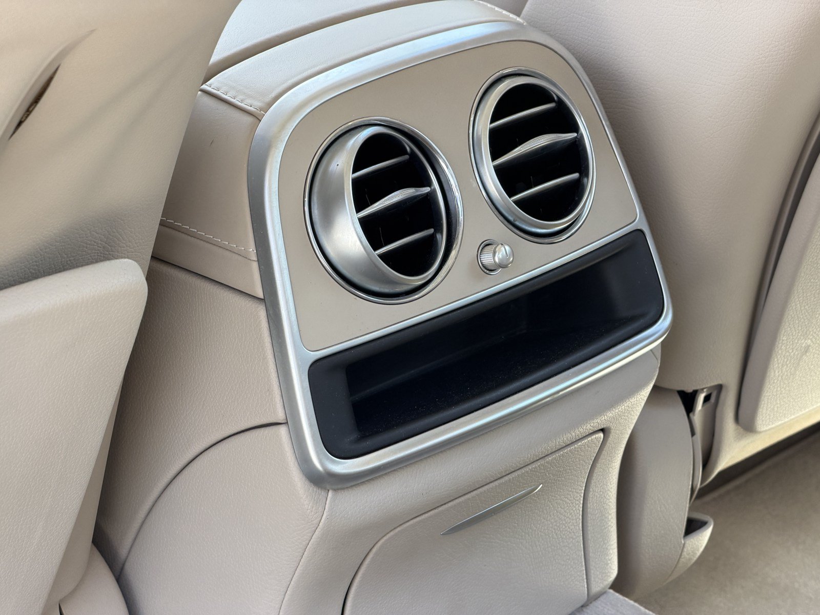 Used 2015 Mercedes-Benz S 550 Sedan image 36