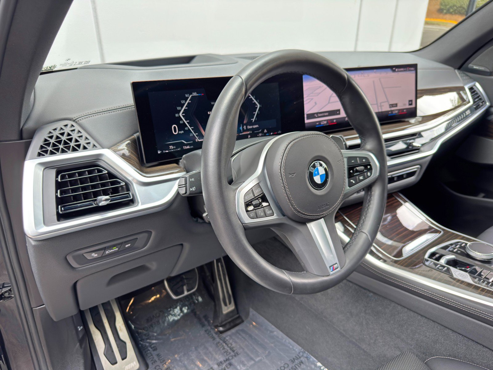 Used 2024 BMW X5 sDrive40i w/ M Sport Package RWD image 14