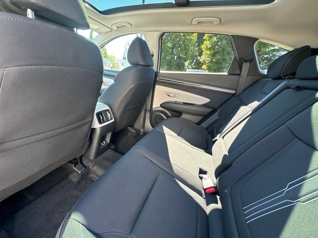 Used 2022 Hyundai Tucson SEL w/ Cargo Package AWD/4WD image 19