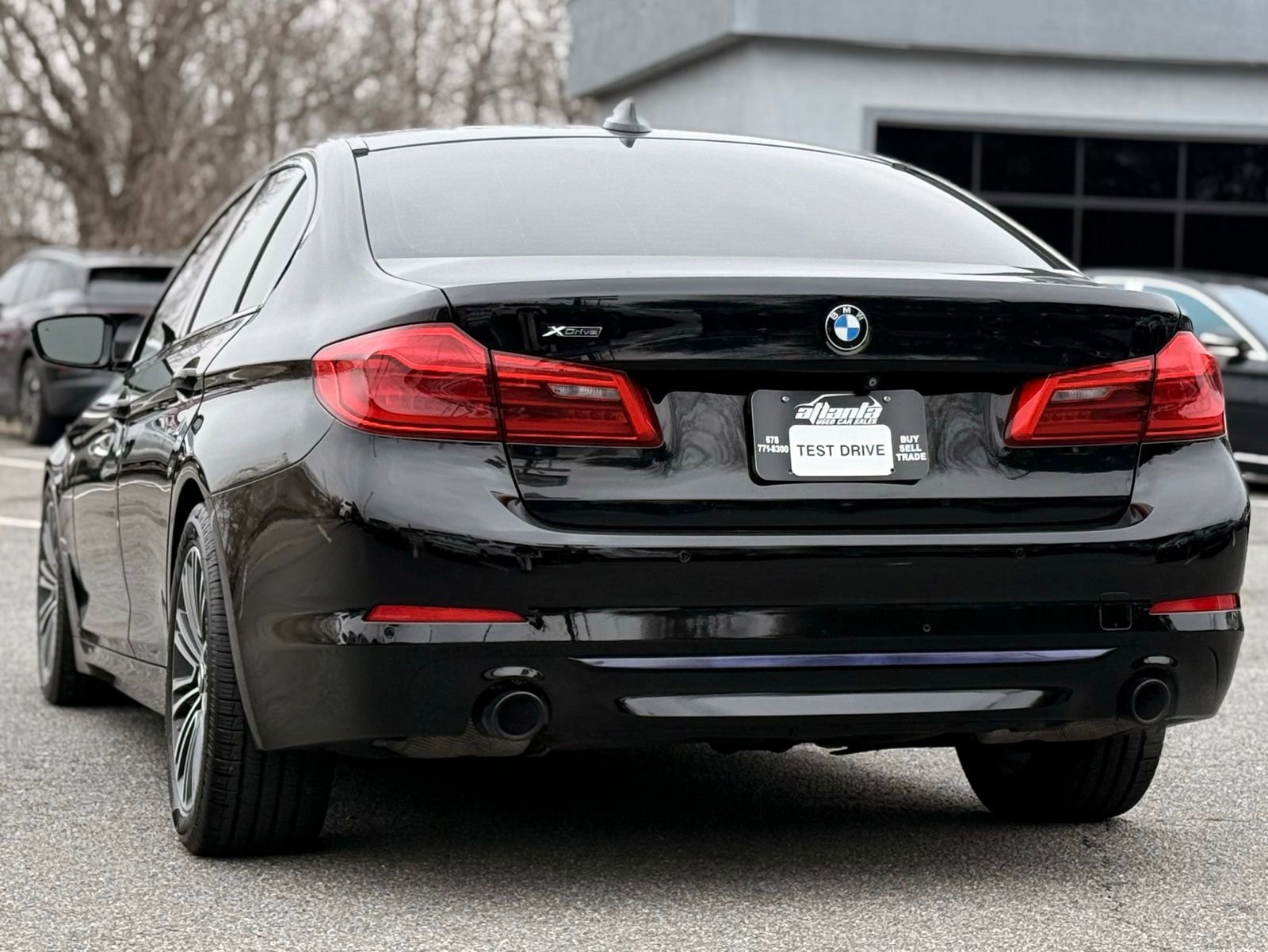 Used 2019 BMW 530i xDrive AWD/4WD image 3