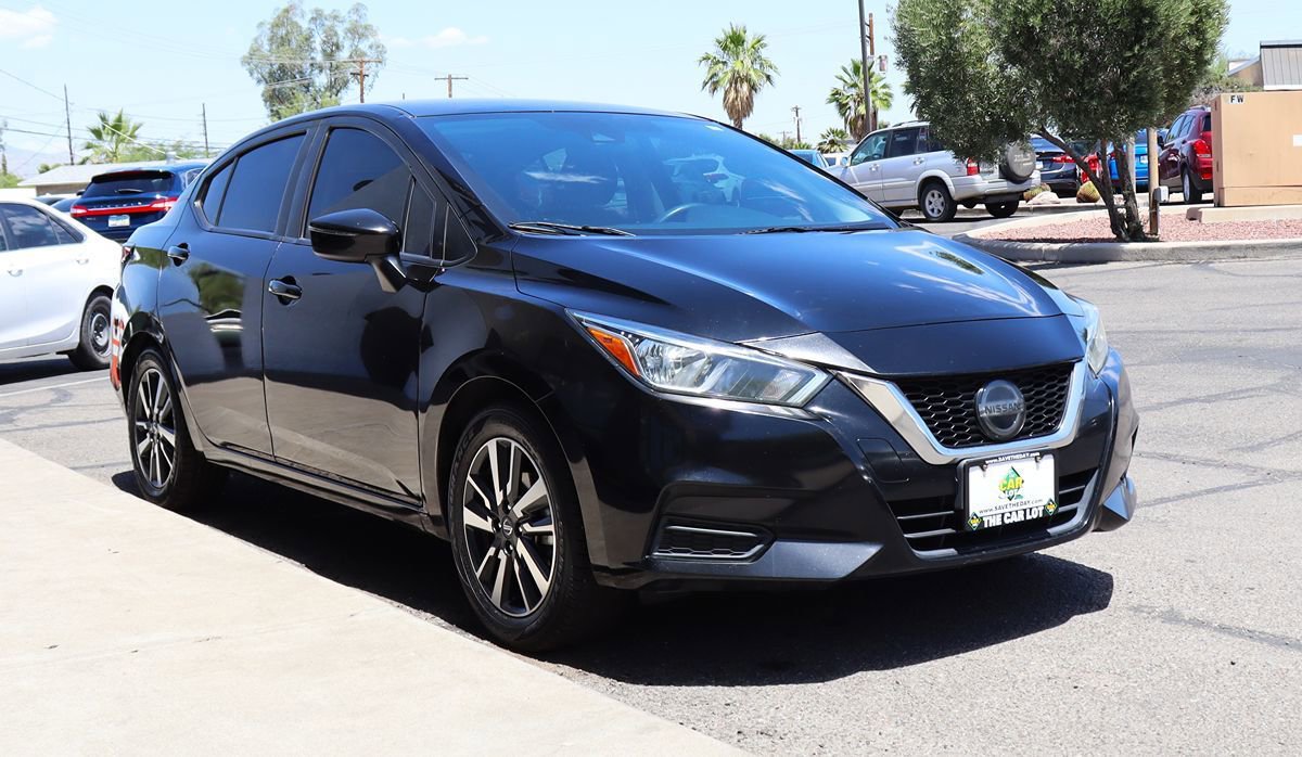 Used 2021 Nissan Versa SV FWD image 14