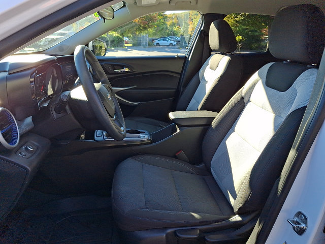 Used 2024 Chevrolet Trax LS w/ LS Convenience Package FWD image 13