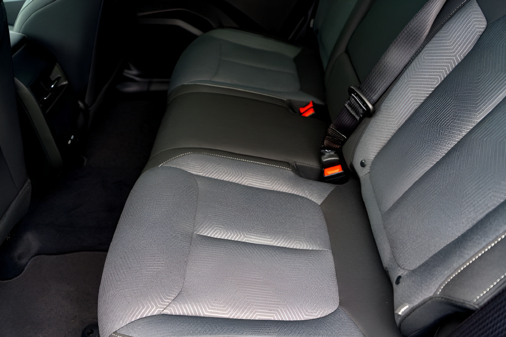 Used 2026 Jeep Cherokee Laredo AWD/4WD image 24