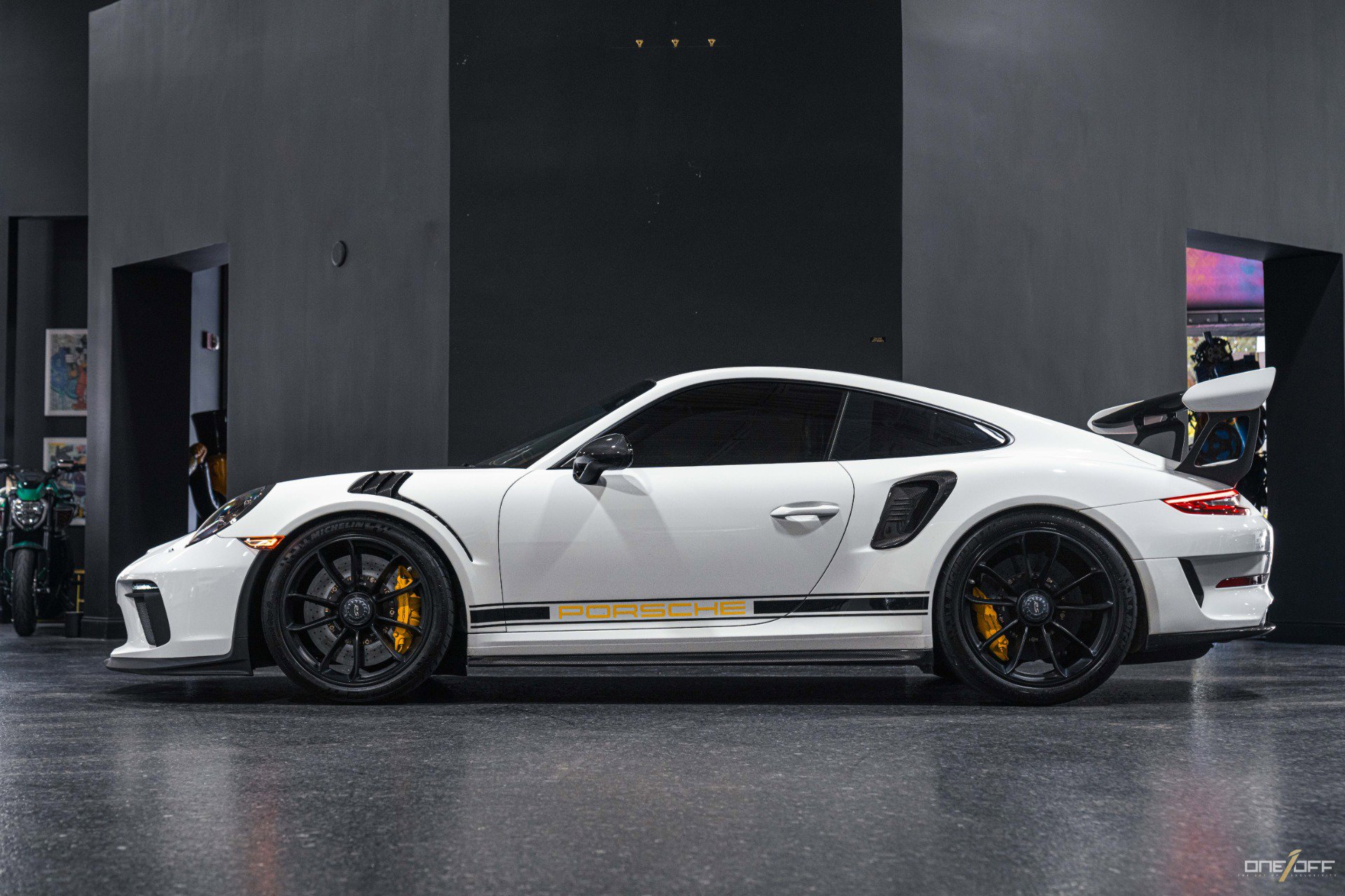 Used 2019 Porsche 911 GT3 RS image 17