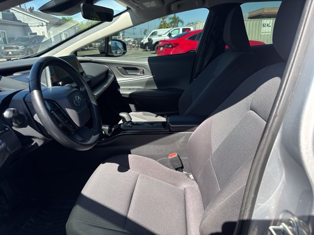 Used 2024 Toyota Prius LE FWD image 9