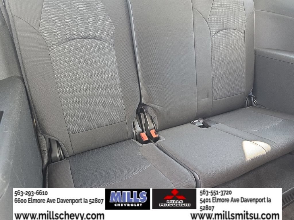 Used 2017 Chevrolet Traverse LT FWD image 19