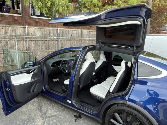 Used 2020 Tesla Model X Performance AWD/4WD image 12