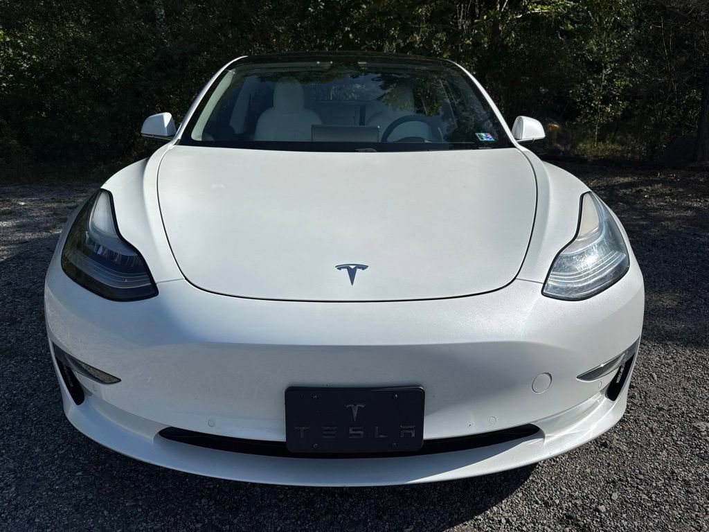 Used 2020 Tesla Model 3 Standard Range RWD image 2