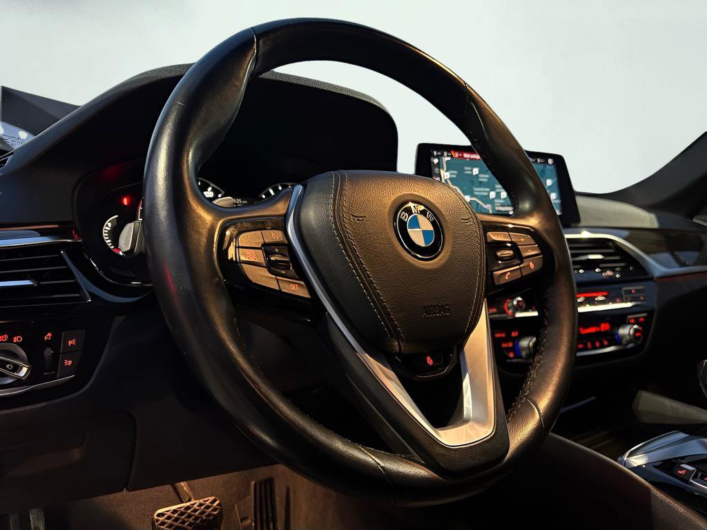 Used 2018 BMW 540i xDrive 540i xDrive image 61