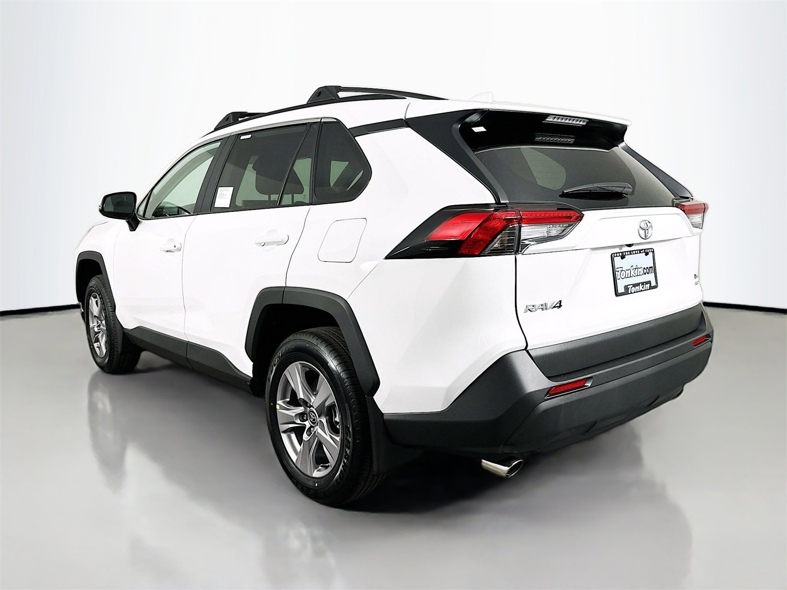 New 2025 Toyota RAV4 XLE image 5