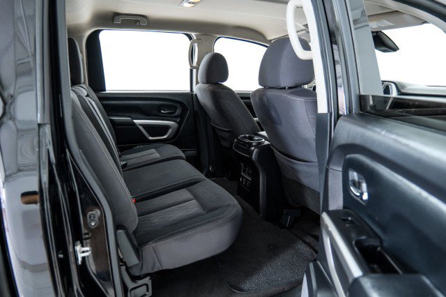 Used 2021 Nissan Titan SV w/ SV Convenience Package AWD/4WD image 34