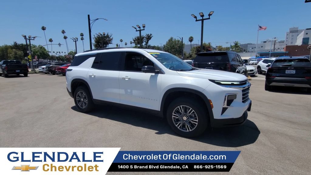 Certified 2024 Chevrolet Traverse LT AWD/4WD image 2