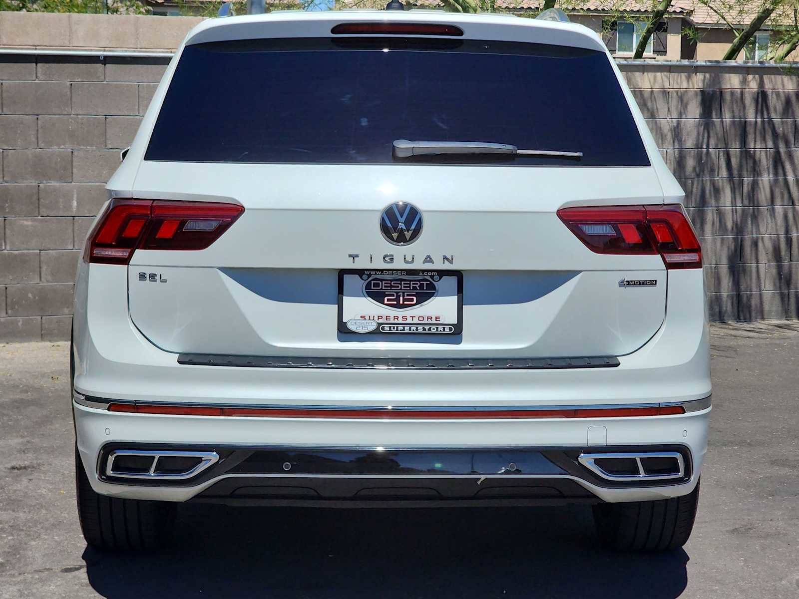 Used 2022 Volkswagen Tiguan SEL R-Line AWD/4WD image 7