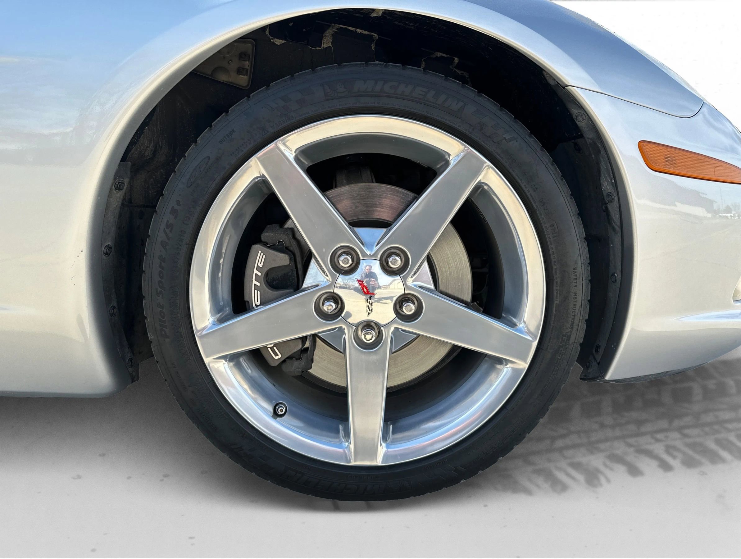 Used 2005 Chevrolet Corvette Convertible w/ Preferred Equipment Group image 21