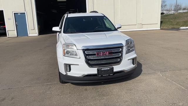 Used 2017 GMC Terrain SLE w/ Convenience Package image 3