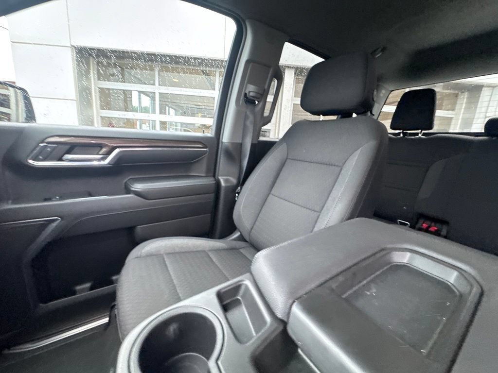 Used 2024 Chevrolet Silverado 1500 LT AWD/4WD image 19