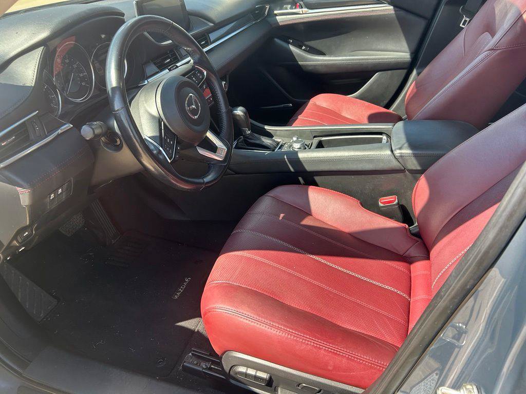 Used 2021 MAZDA MAZDA6 Carbon Edition FWD image 4
