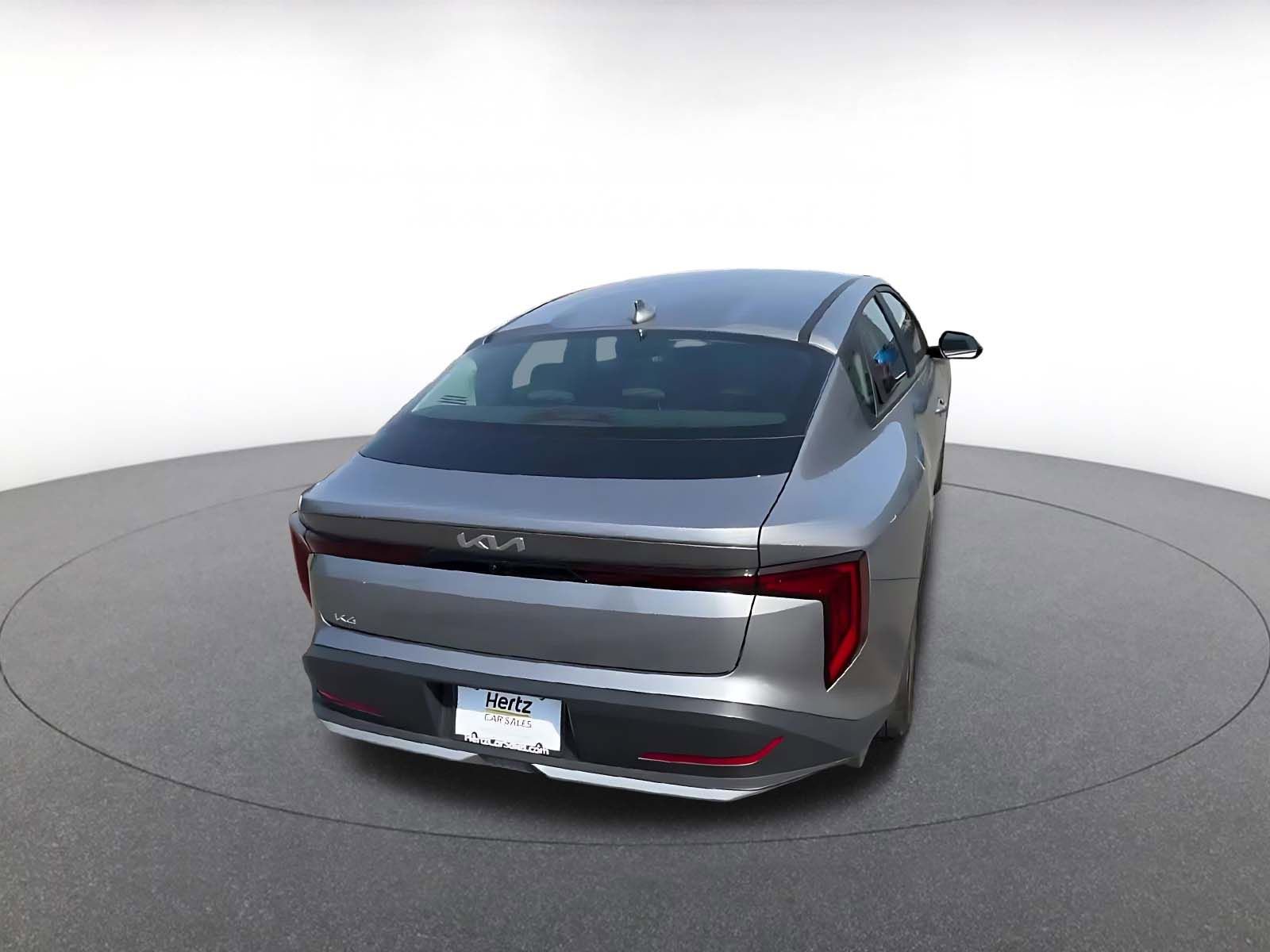 Used 2025 Kia K4 LXS image 13