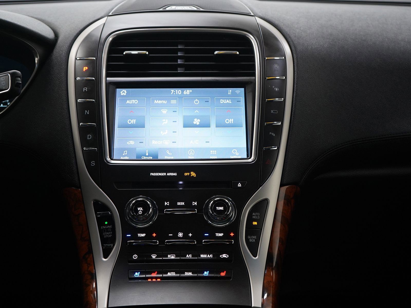 Used 2020 Lincoln Nautilus Reserve w/ Equipment Group 201A image 16