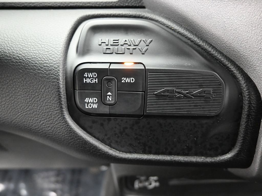 Used 2024 RAM 3500 Big Horn image 33