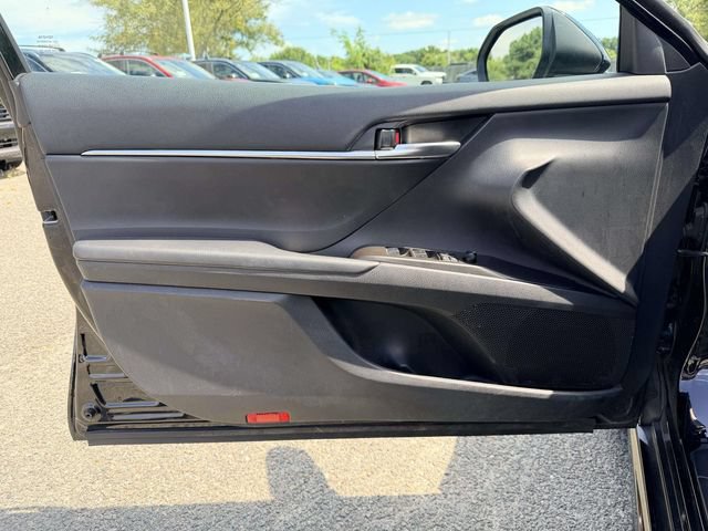 Used 2024 Toyota Camry SE FWD image 14
