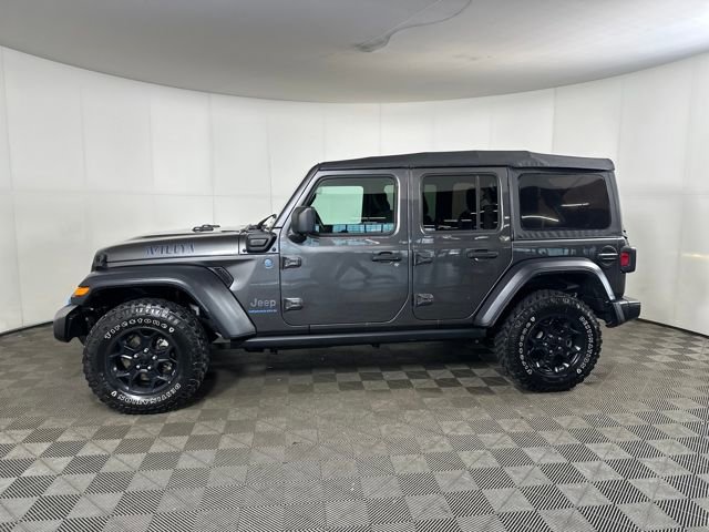 Used 2023 Jeep Wrangler Unlimited w/ Cold Weather Group image 6