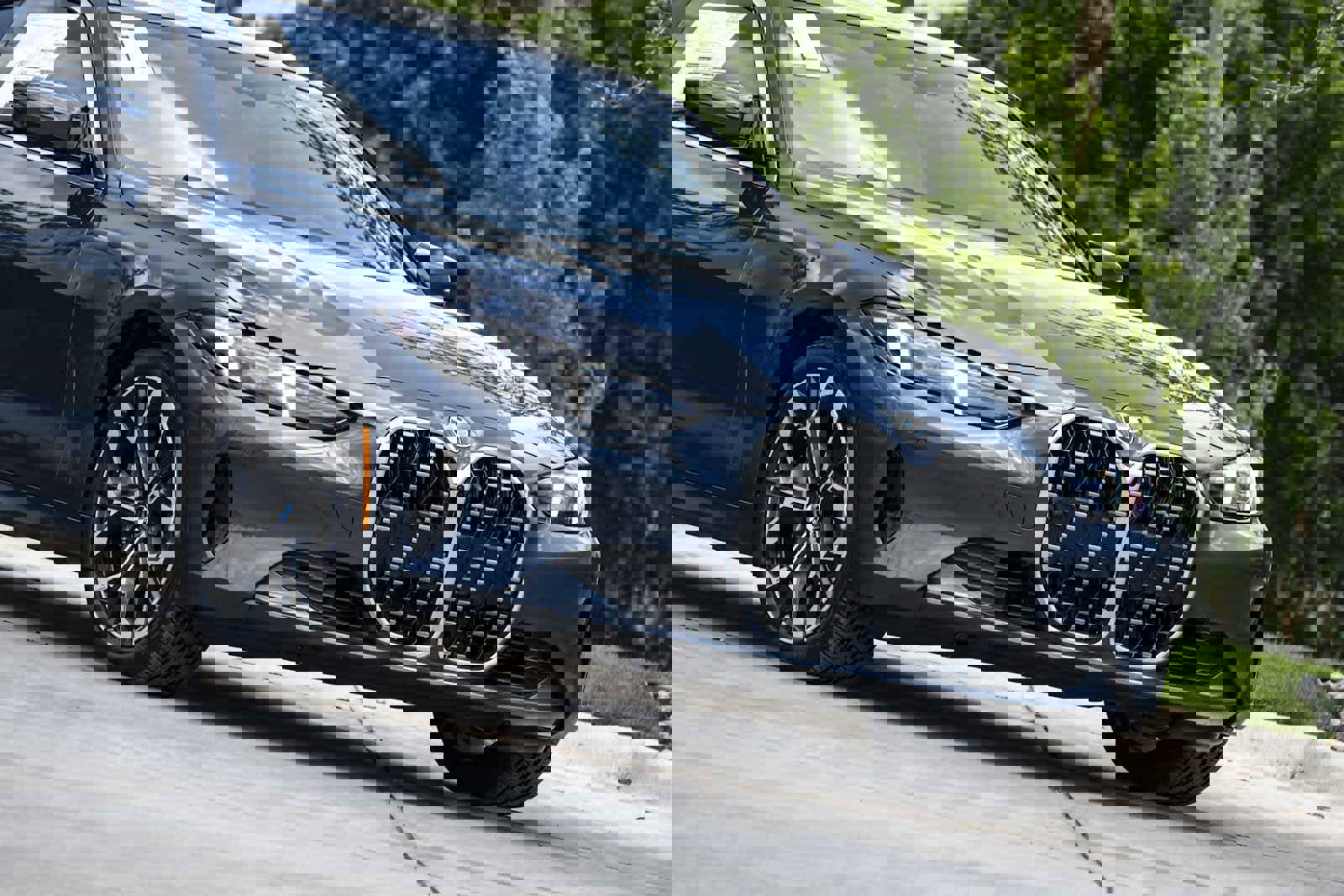 Used 2025 BMW 430i xDrive Coupe w/ Premium Package image 3