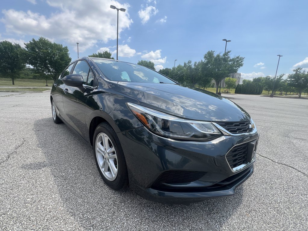 Used 2017 Chevrolet Cruze LT w/ Convenience Package FWD image 7