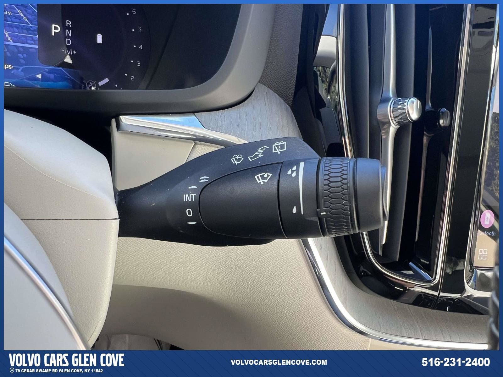 Certified 2024 Volvo XC60 B5 Plus AWD/4WD image 22