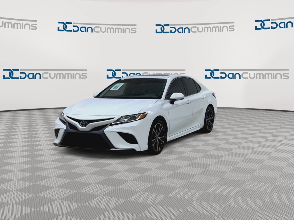 Used 2019 Toyota Camry SE w/ Convenience Package FWD image 5