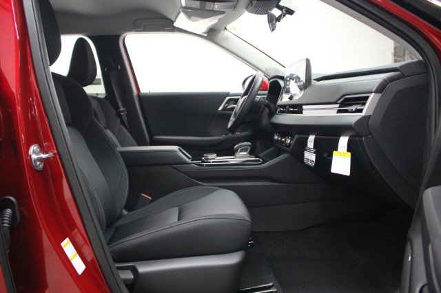 New 2026 Mitsubishi Outlander ES FWD image 18