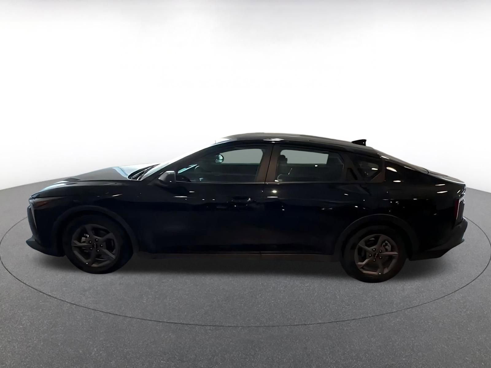 Used 2025 Kia K4 FWD image 8