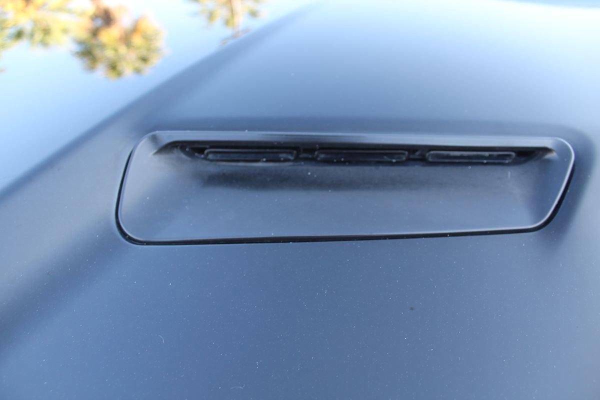 Used 2016 Dodge Challenger SXT image 10