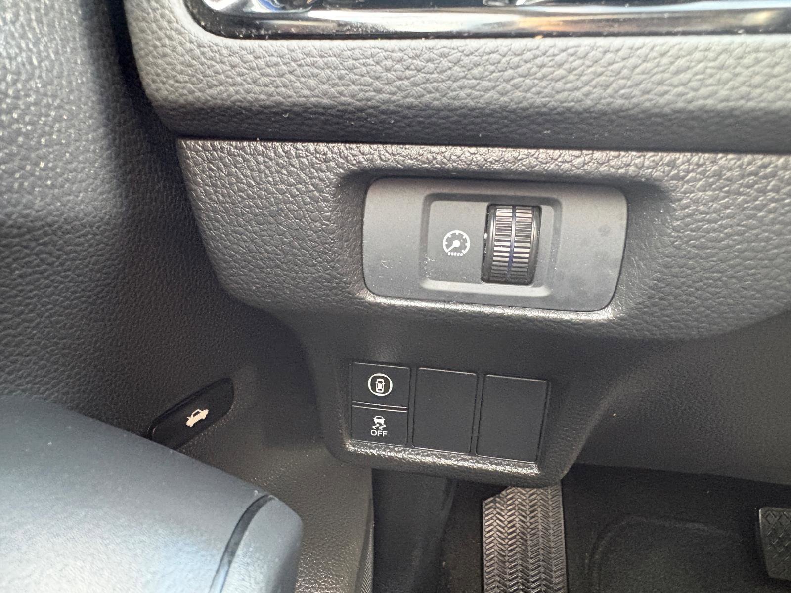 Used 2022 Honda Civic EX image 30