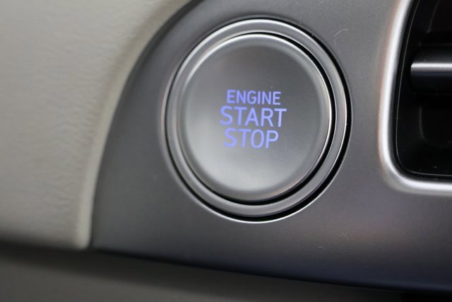 Used 2023 Hyundai Palisade Limited w/ Cargo Package image 17