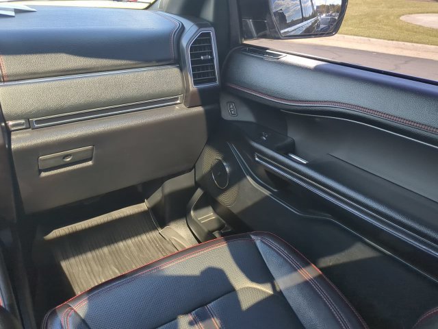 Used 2021 Ford Expedition Limited AWD/4WD image 16